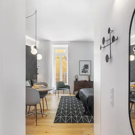 Daire Whome Exclusive Hideaway Perfect For Digital Nomads & Remote Workers Lisboa